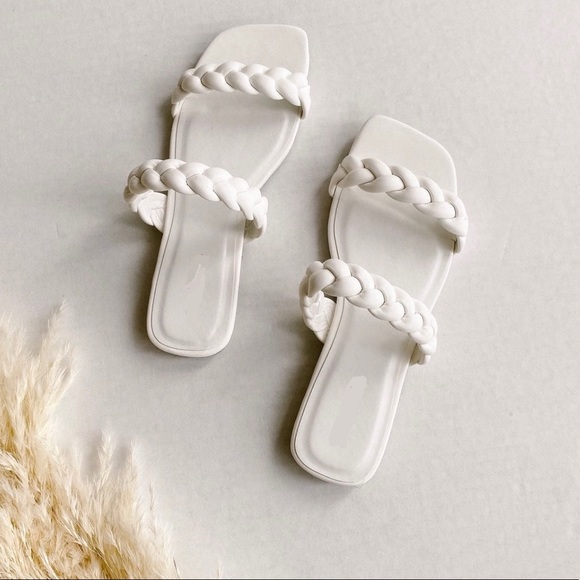 White Braided vegan leather straps sandal - Picture 2 of 5